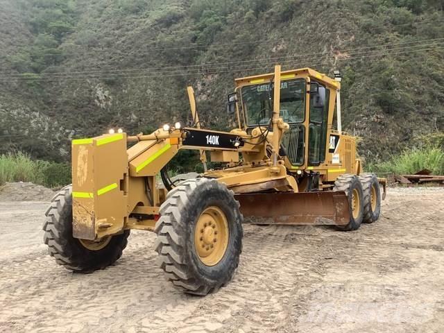CAT 140K 平地机/推土机