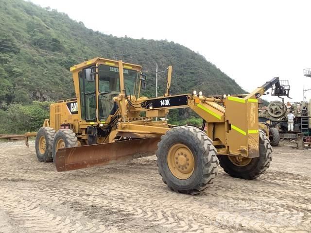 CAT 140K 平地机/推土机