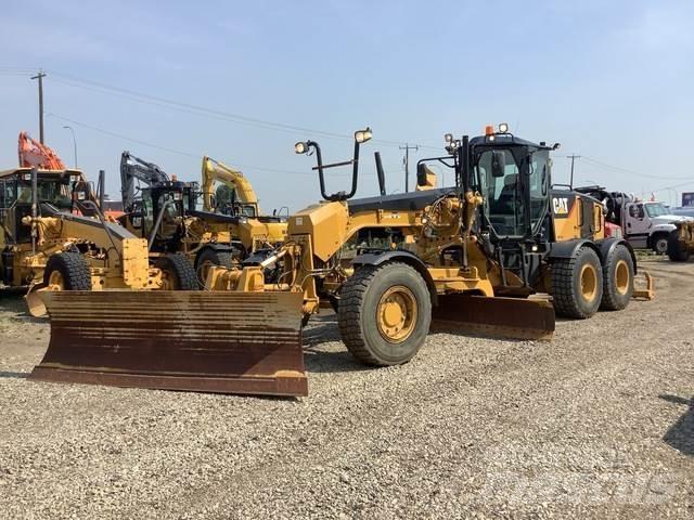 CAT 140M AWD 平地机/推土机