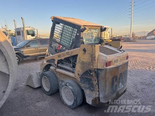 CAT 216B 滑移装载机