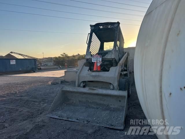 CAT 216B 滑移装载机