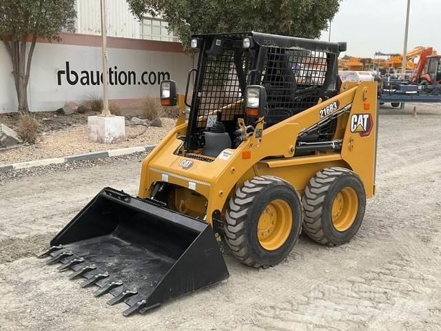 CAT 216B3 滑移装载机