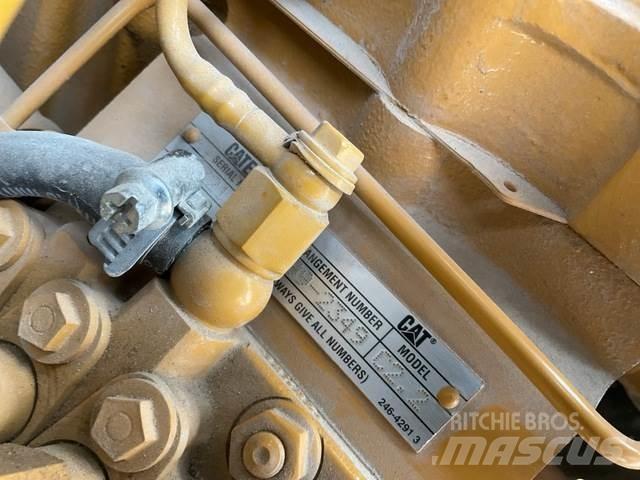 CAT 216B3 滑移装载机