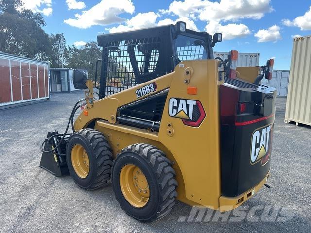CAT 216B3 滑移装载机