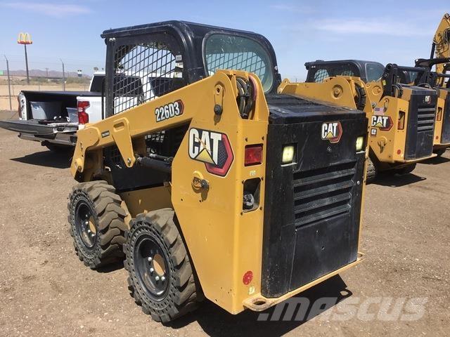 CAT 226D3 滑移装载机