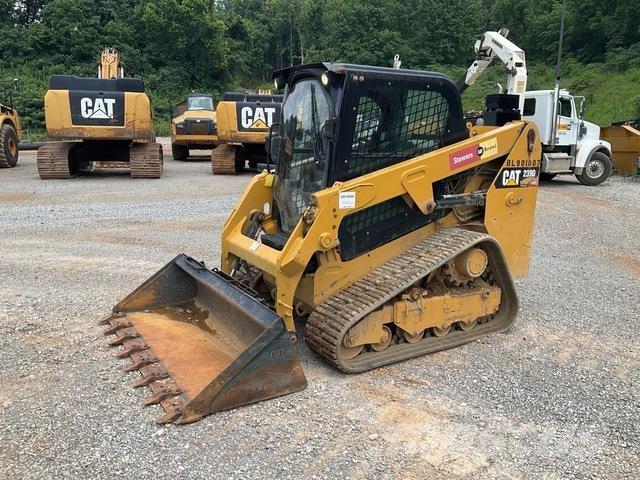 CAT 239D 滑移装载机