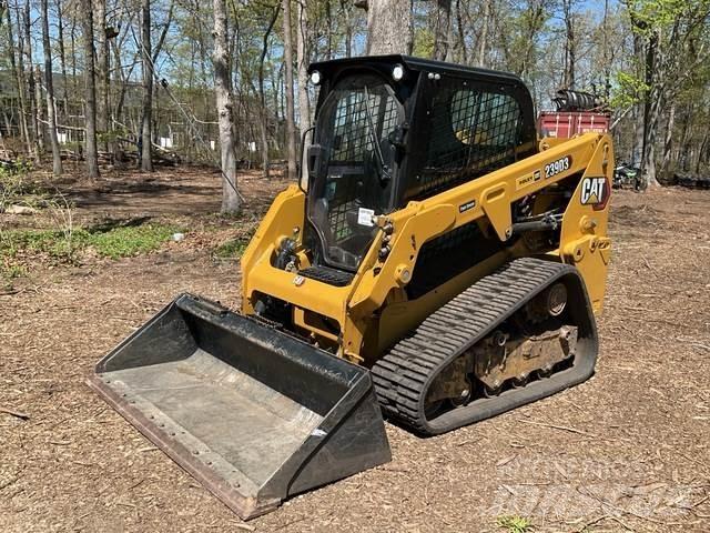 CAT 239D3 滑移装载机