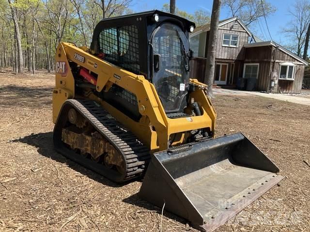 CAT 239D3 滑移装载机