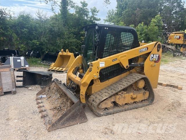 CAT 239D3 滑移装载机
