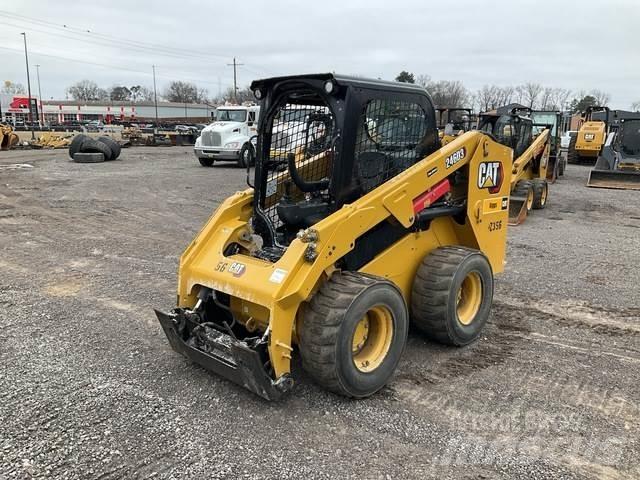CAT 246D3 滑移装载机