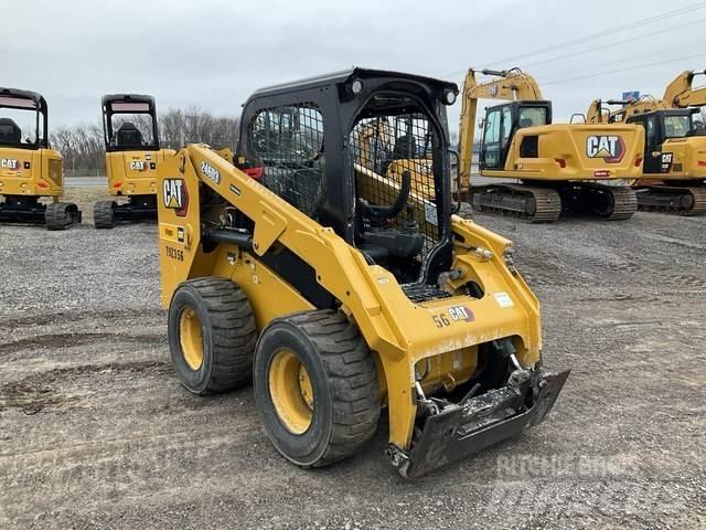 CAT 246D3 滑移装载机