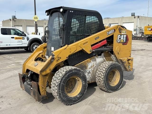 CAT 246D3 滑移装载机