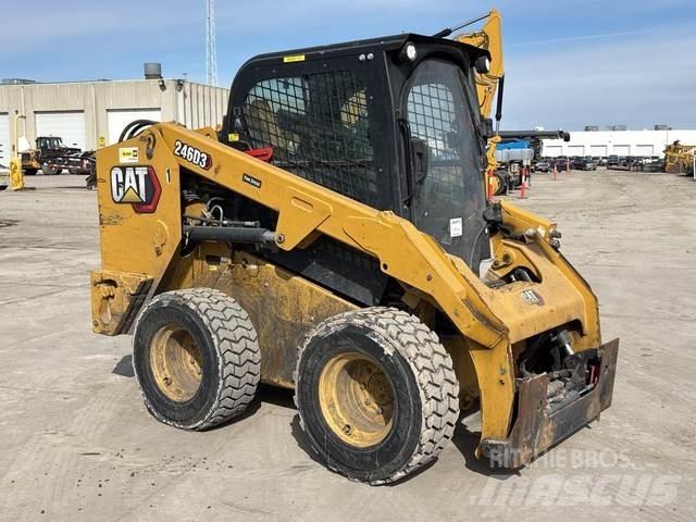 CAT 246D3 滑移装载机