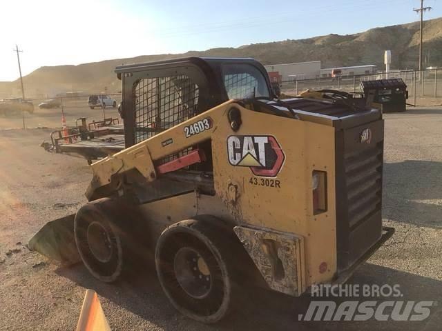 CAT 246D3 滑移装载机