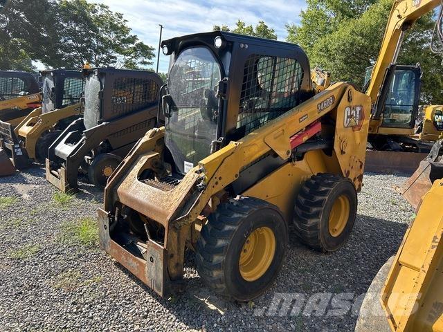 CAT 246D3 滑移装载机