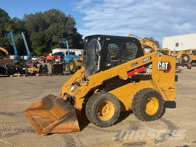 CAT 246D3 滑移装载机