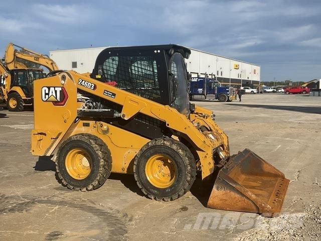 CAT 246D3 滑移装载机