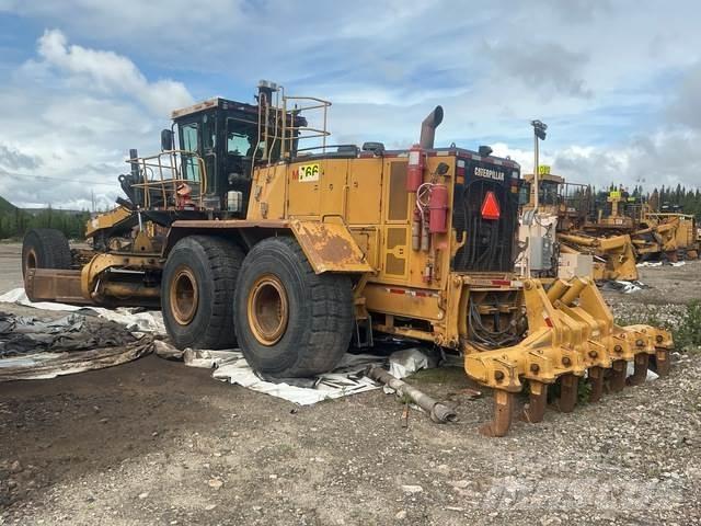 CAT 24M 平地机/推土机