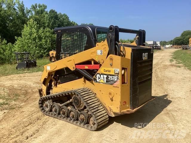 CAT 257D 滑移装载机