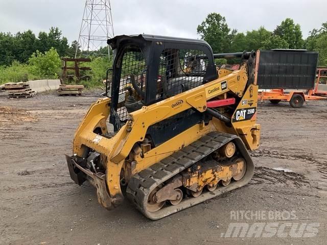 CAT 259D 滑移装载机