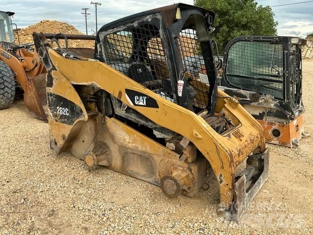 CAT 262C 滑移装载机