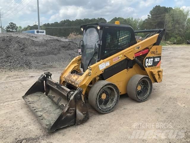 CAT 262D 滑移装载机