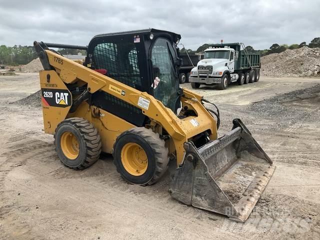 CAT 262D 滑移装载机