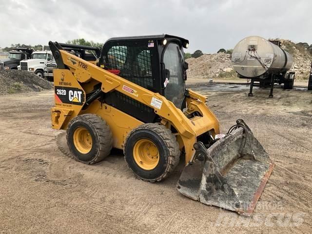 CAT 262D 滑移装载机