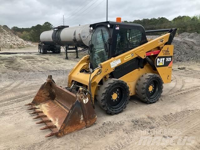 CAT 262D 滑移装载机