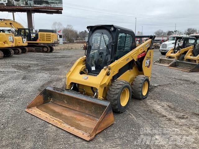 CAT 262D3 滑移装载机