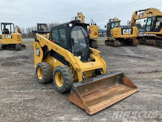 CAT 262D3 滑移装载机