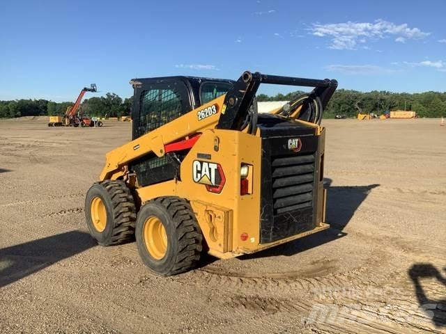 CAT 262D3 滑移装载机