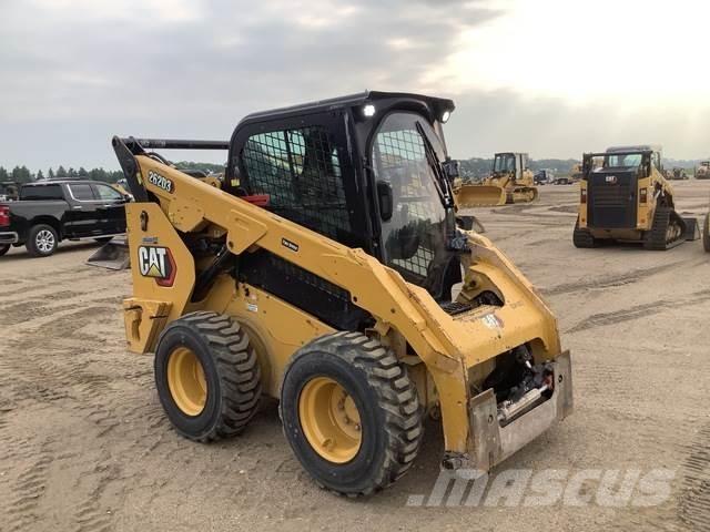 CAT 262D3 滑移装载机