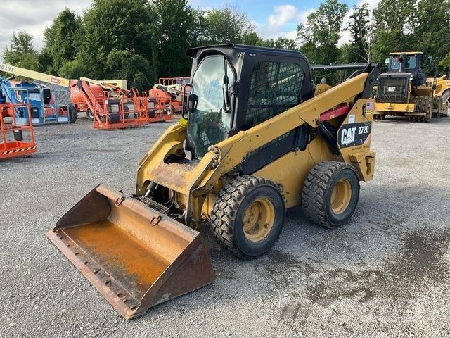 CAT 272D 滑移装载机