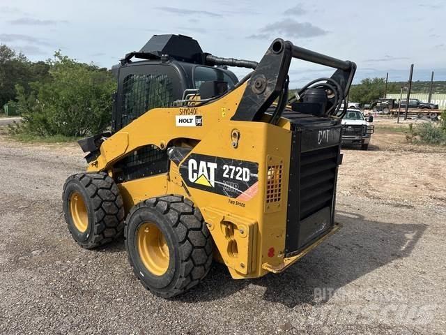 CAT 272D XHP 滑移装载机