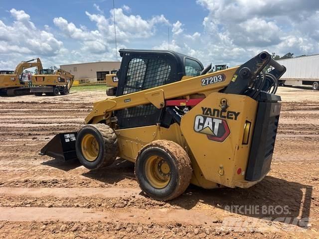 CAT 272D3 滑移装载机