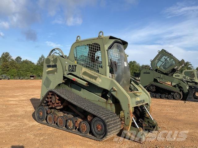CAT 277C 滑移装载机