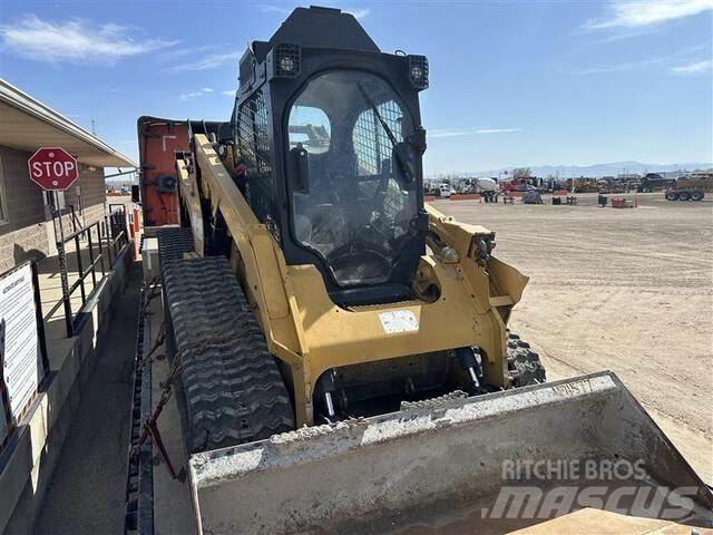CAT 299D XHP 滑移装载机