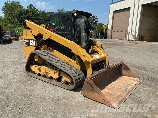 CAT 299D2 滑移装载机