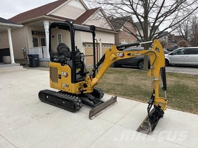 CAT 301.7 CR 履带挖掘机