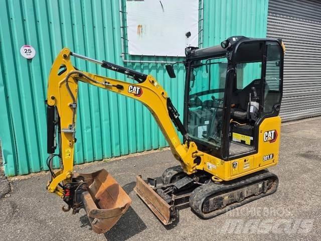 CAT 301.8 小型挖掘机