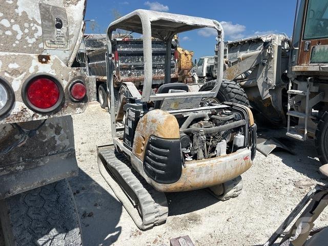 CAT 302.5 履带挖掘机