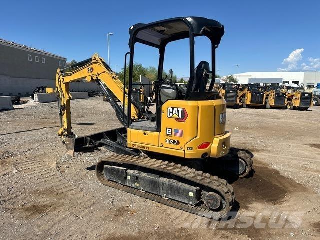 CAT 302.7 履带挖掘机