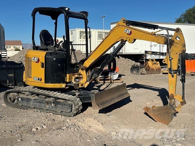 CAT 302.7 CR 履带挖掘机