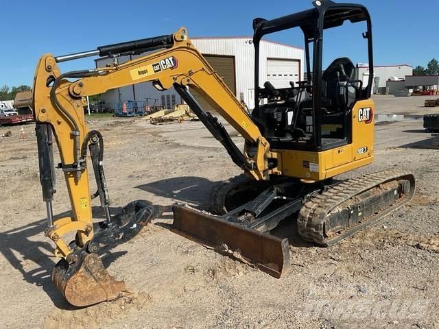 CAT 302.7CR 履带挖掘机