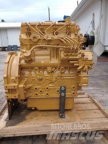 CAT 3024C 发动机