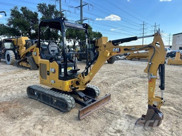 CAT 302CR 履带挖掘机