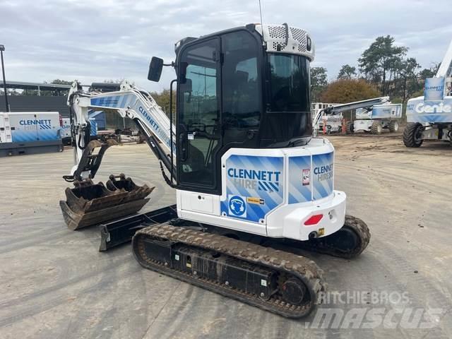 CAT 303.5CR 小型挖掘机