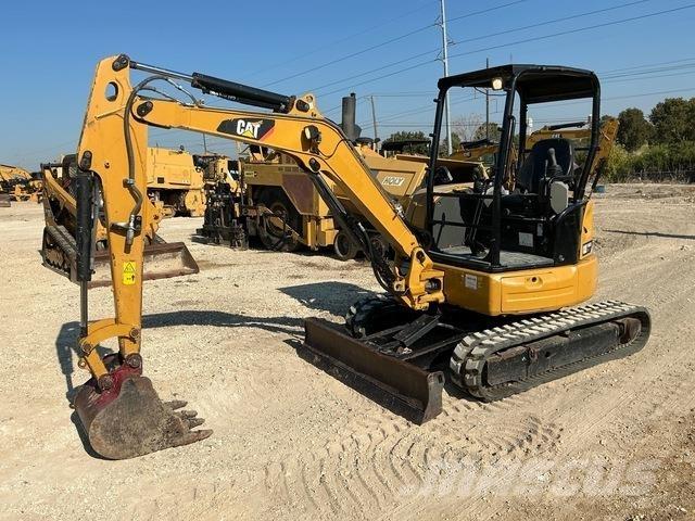 CAT 303.5E2 CR 履带挖掘机