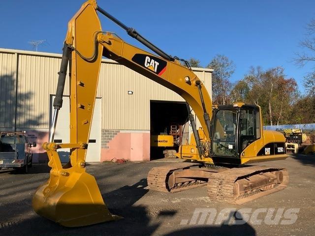 CAT 320C L 履带挖掘机